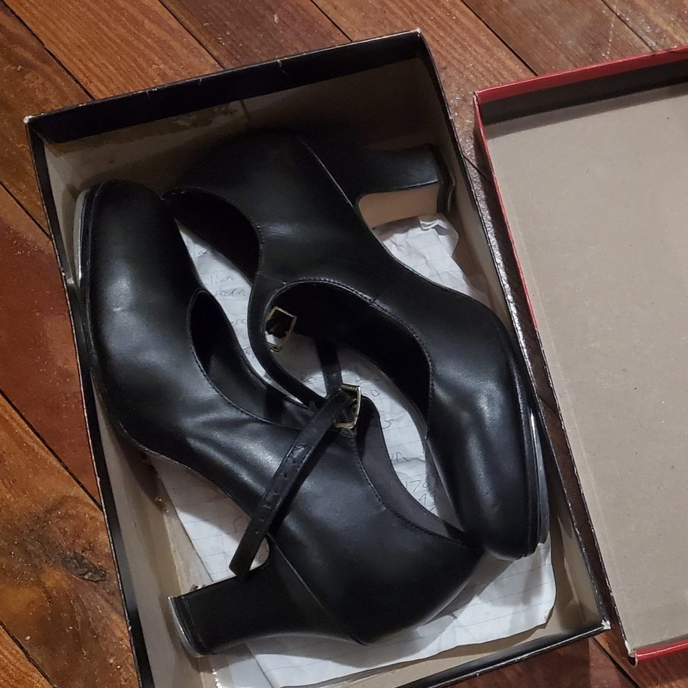 Manhattan Capezio 653 TAP shoe